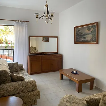 Bella Kassandra Apartment
